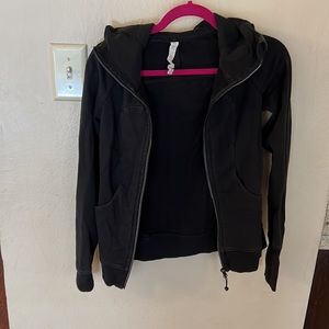 Lulu Lemon Size 2 Black Zip Up Jacket